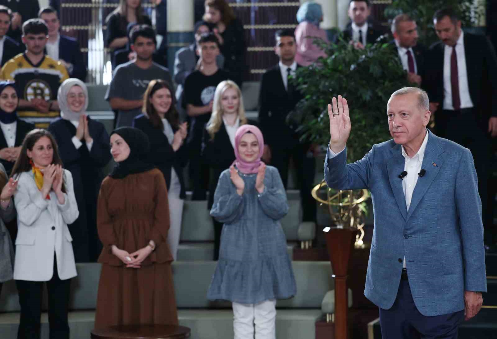 Cumhurbaşkanı Erdoğan: “HÜDA PAR’ın terör örgütüyle alakası yok, öyle olsa birlikte yol yürümemiz mümkün olmazdı”