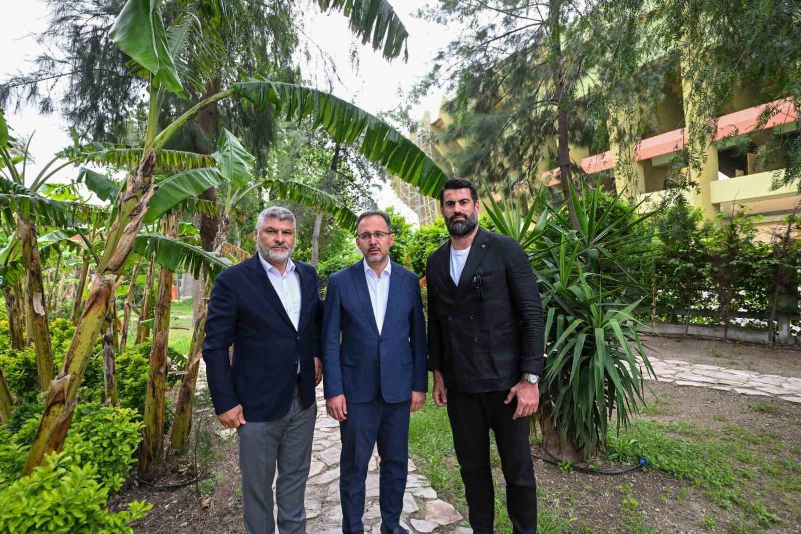 Bakan Kasapoğlu’ndan Hatayspor’a destek