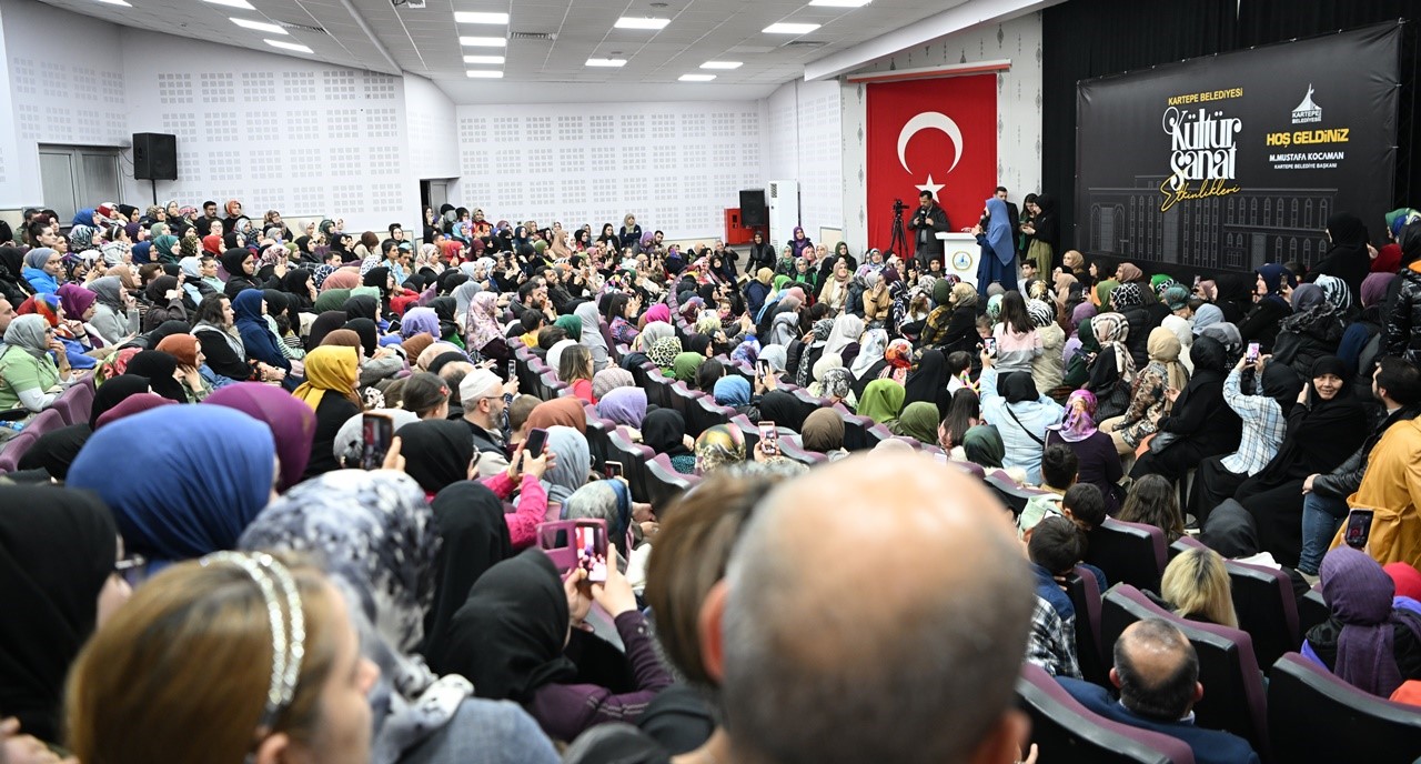 Kartepe’de “eşler arası iyi bir iletişimin stratejileri” konuşuldu