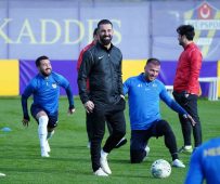 Arda Turan’a “Türk Futboluna Katkı” ödülü