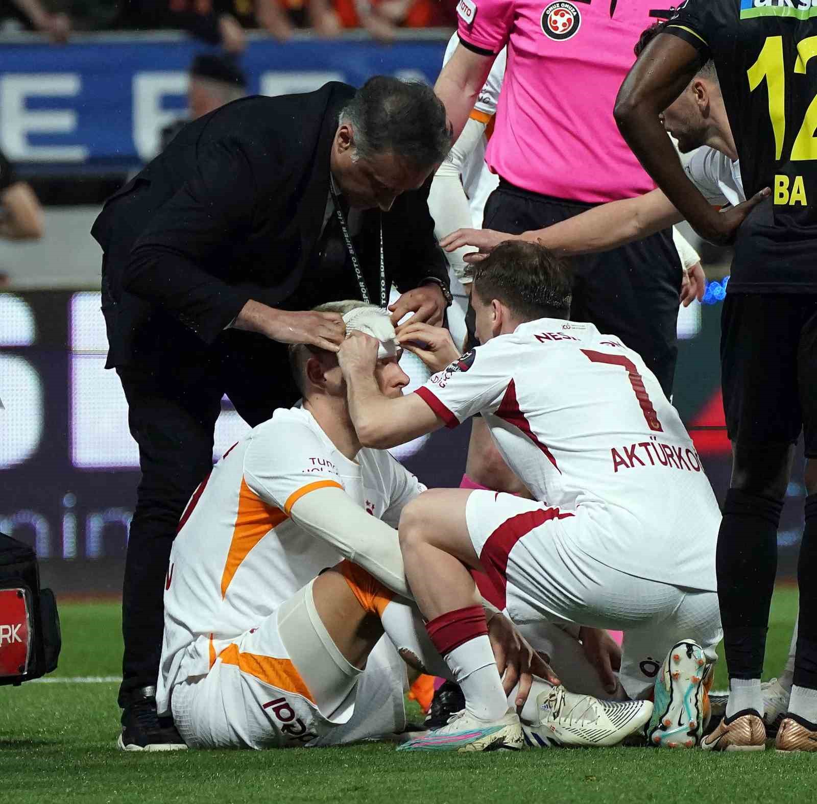 Spor Toto Süper Lig: İstanbulspor: 0 – Galatasaray: 1 (İlk yarı)