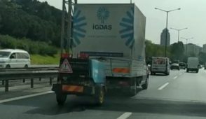 İGDAŞ aracının tehlikeli yolculuğu kamerada