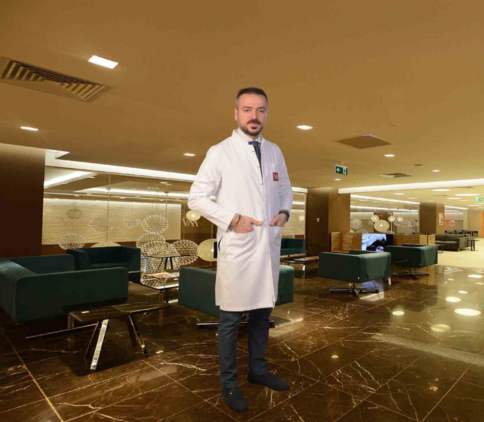 Uzmanı açıkladı: “Göz kapağı estetiği 20’li yaşlarda bile yapılabilir”