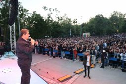 Esenlerli gençlere bayram hediyesi