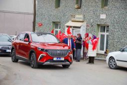 Türkiye’nin yerli otomobili Togg Şile’yi fethetti