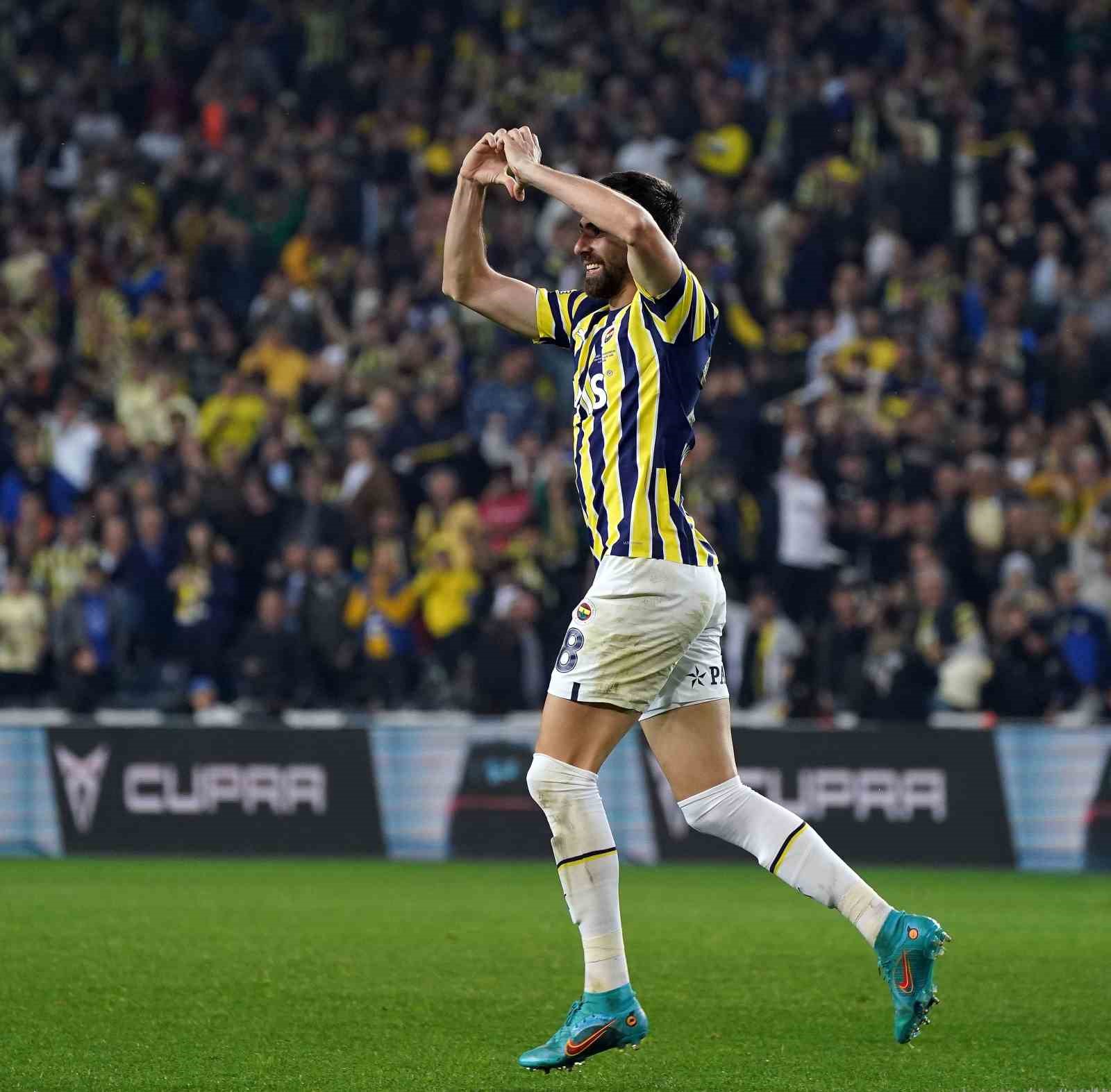 Luan Peres’in 7 yıl sonra gelen gol sevinci