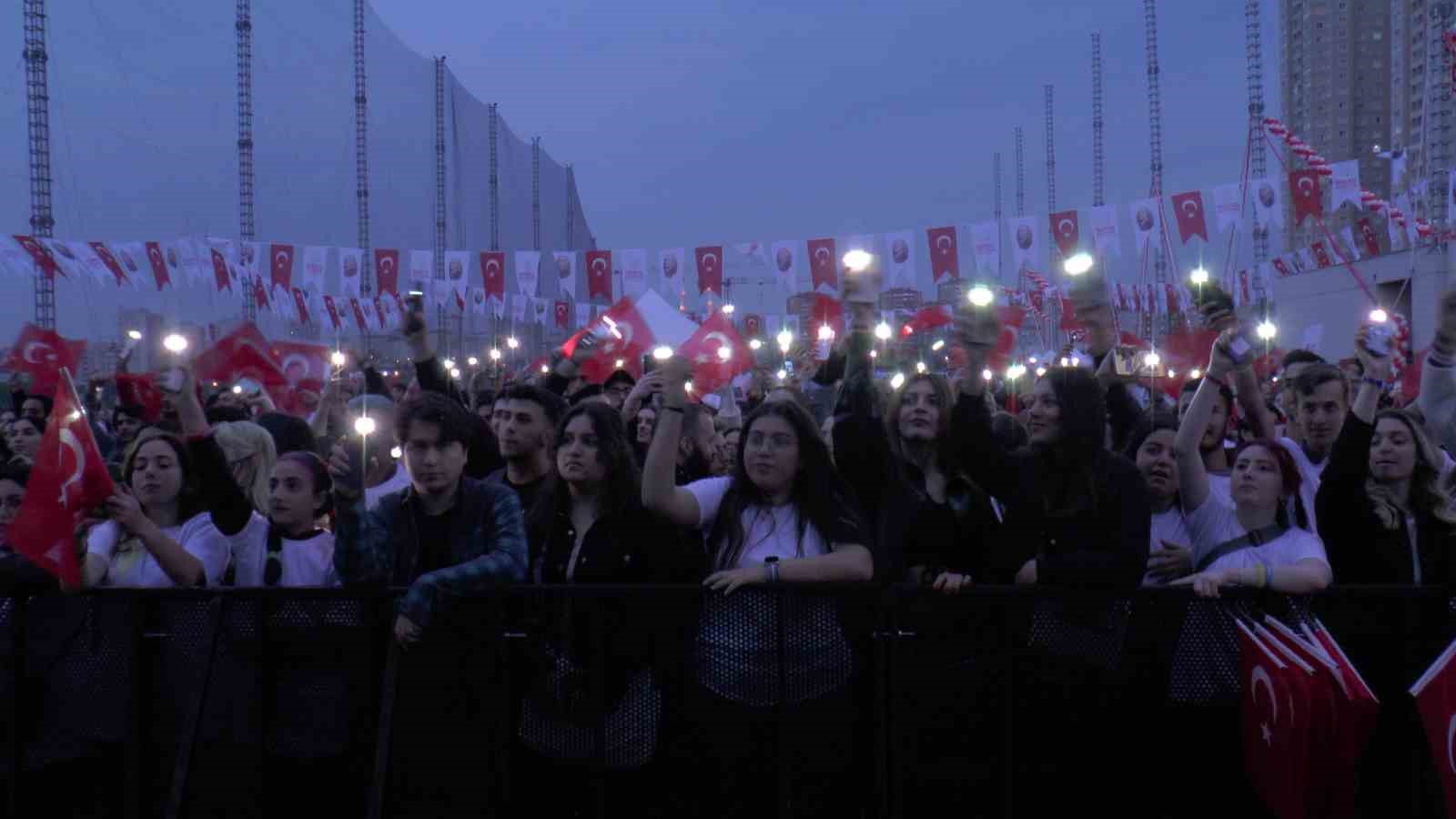 19 Mayıs coşkusu Ataşehir’de Gençlik Festivali ile yaşandı