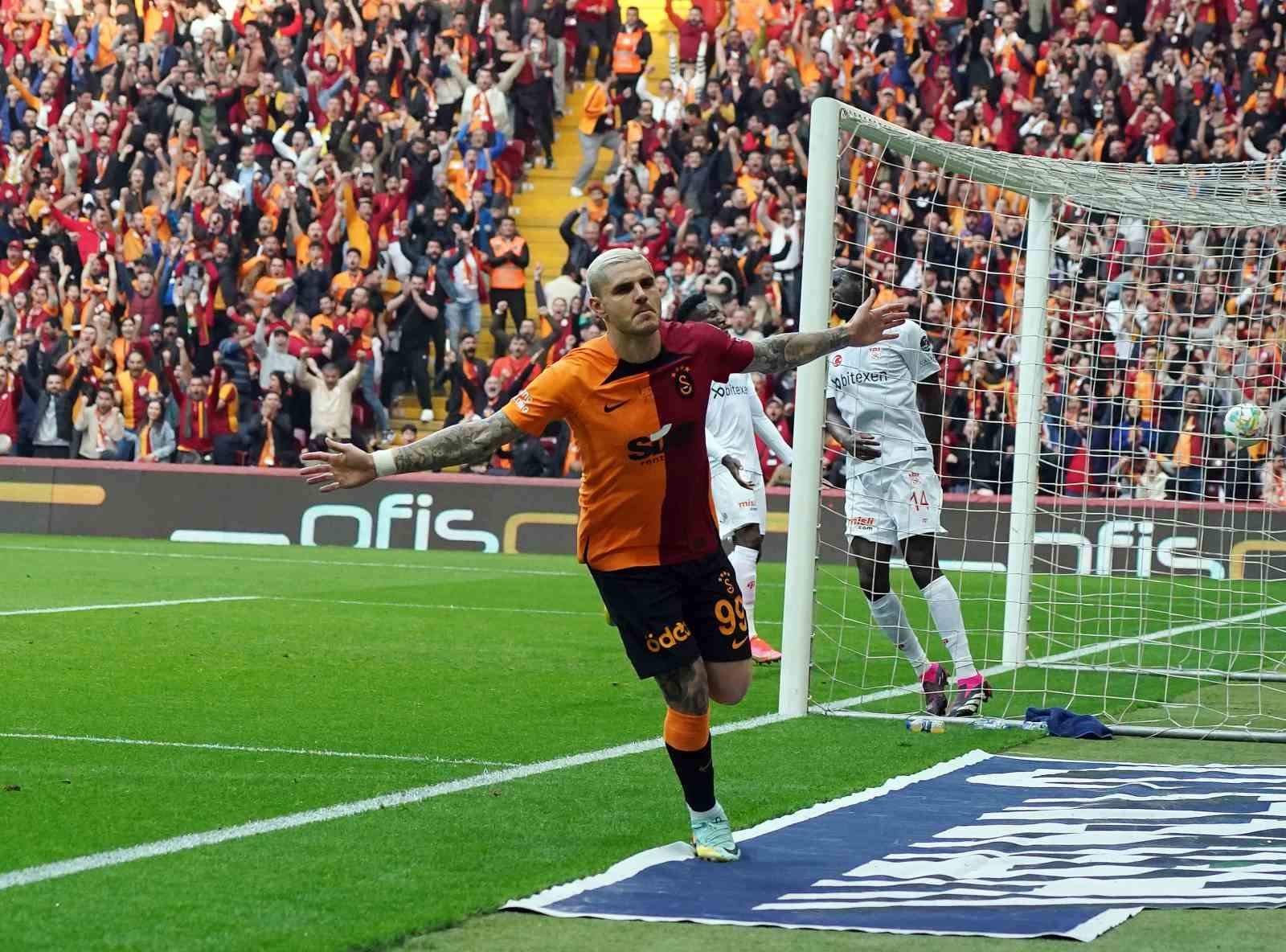 Spor Toto Süper Lig: Galatasaray: 1 – Sivasspor: 0 (İlk yarı)