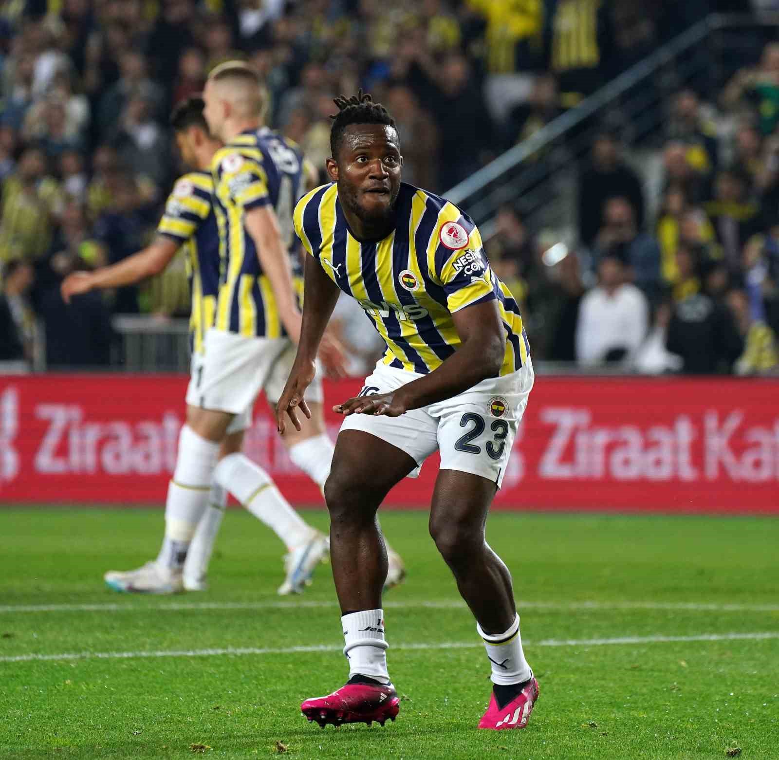 Michy Batshuayi’den 18. gol