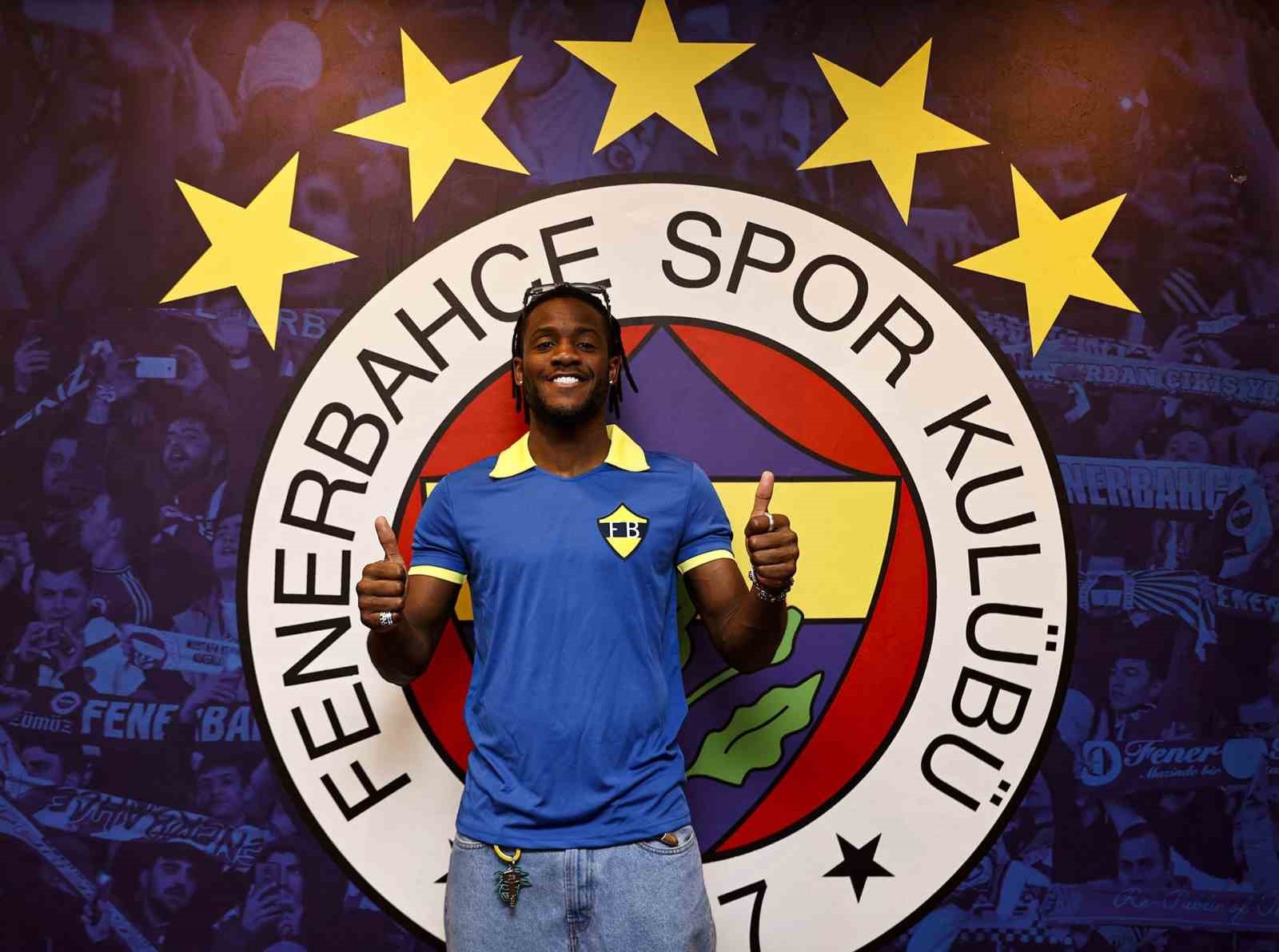 Michy Batshuayi: “Umarım bu yıl birden fazla kupayı kazanır ve beraber kutlarız”