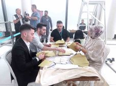 İstanbul Havalimanı’nda oy sayımına devam ediliyor