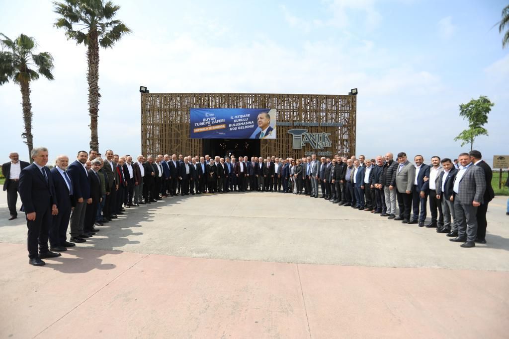 AK Kocaeli kritik toplantılarını sürdürüyor