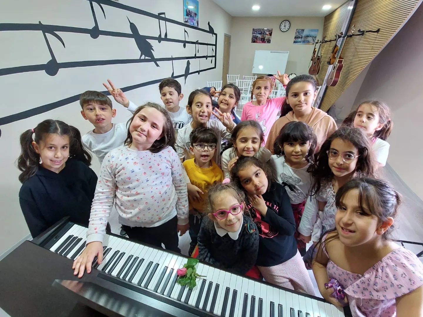 Dilovalı Miniklere Müzik Eğitimi