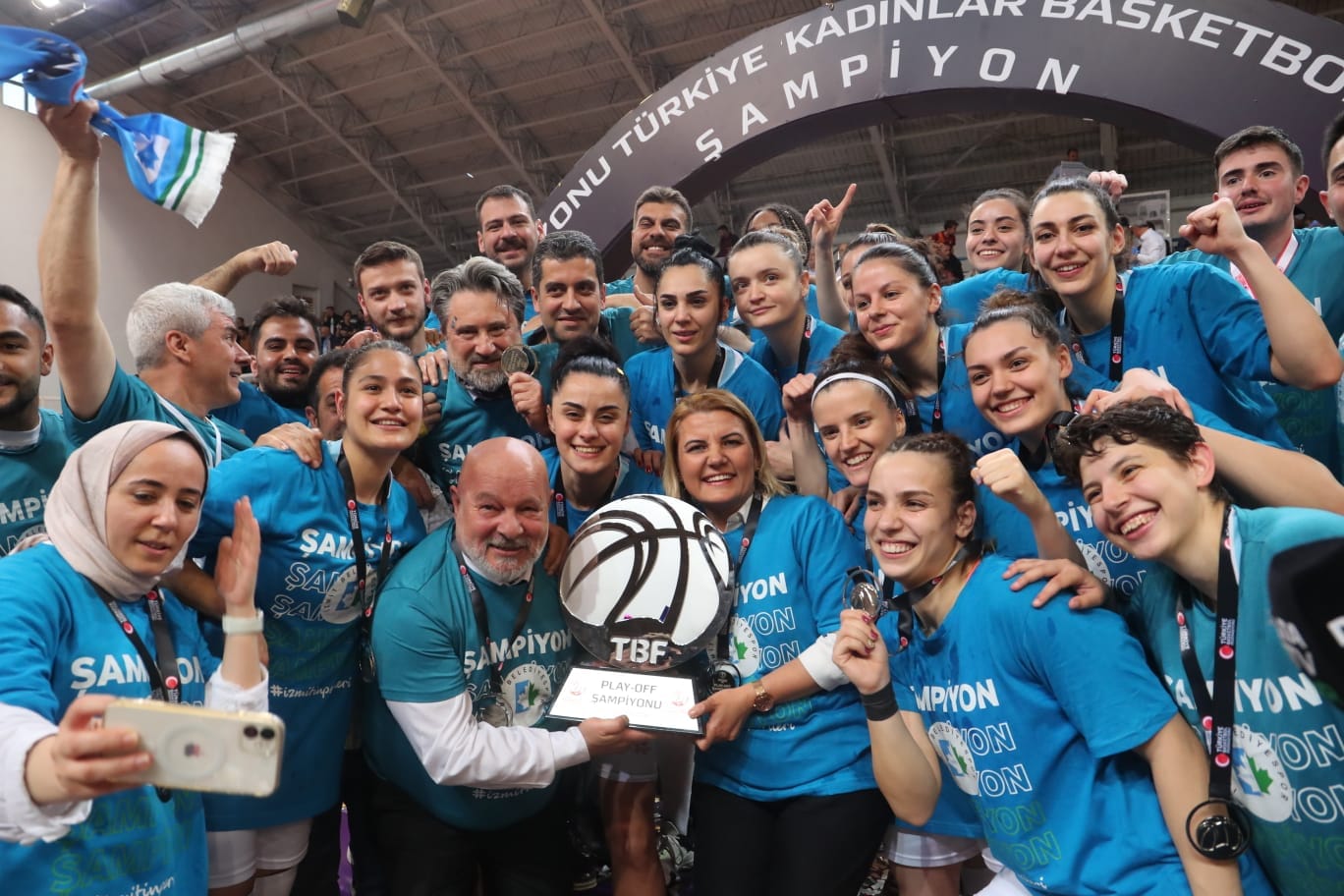 İzmit Bld. Süper Lig’de