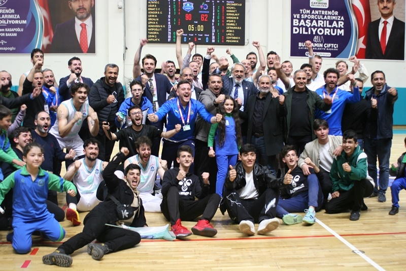 Çayırova Yarı Finalde! Çayırova Yarı Finalde!