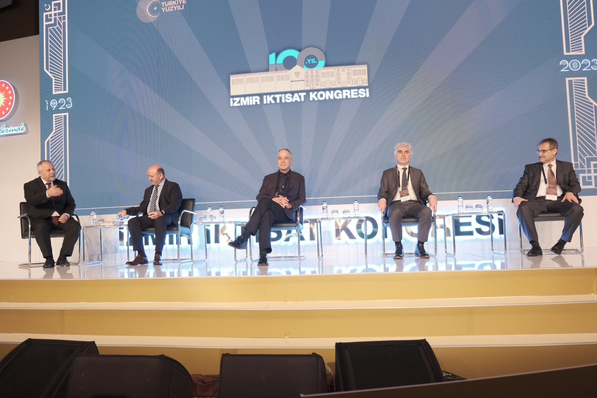 GTÜ Akademisyenleri İktisat Kongresi’nde