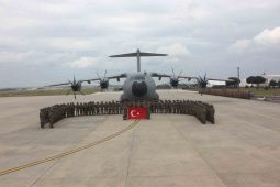 Türk askerinden Kosova’ya takviye sürüyor