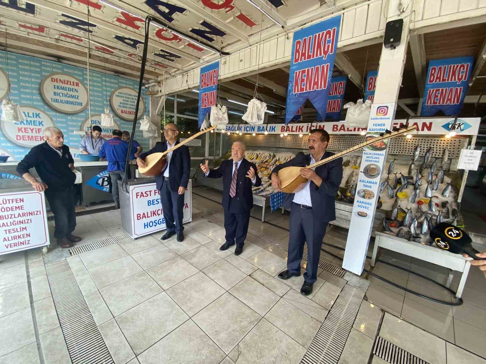 Aşık’lar denizler için Türkiye Deniz Canlıları Müzesi’nde çaldı