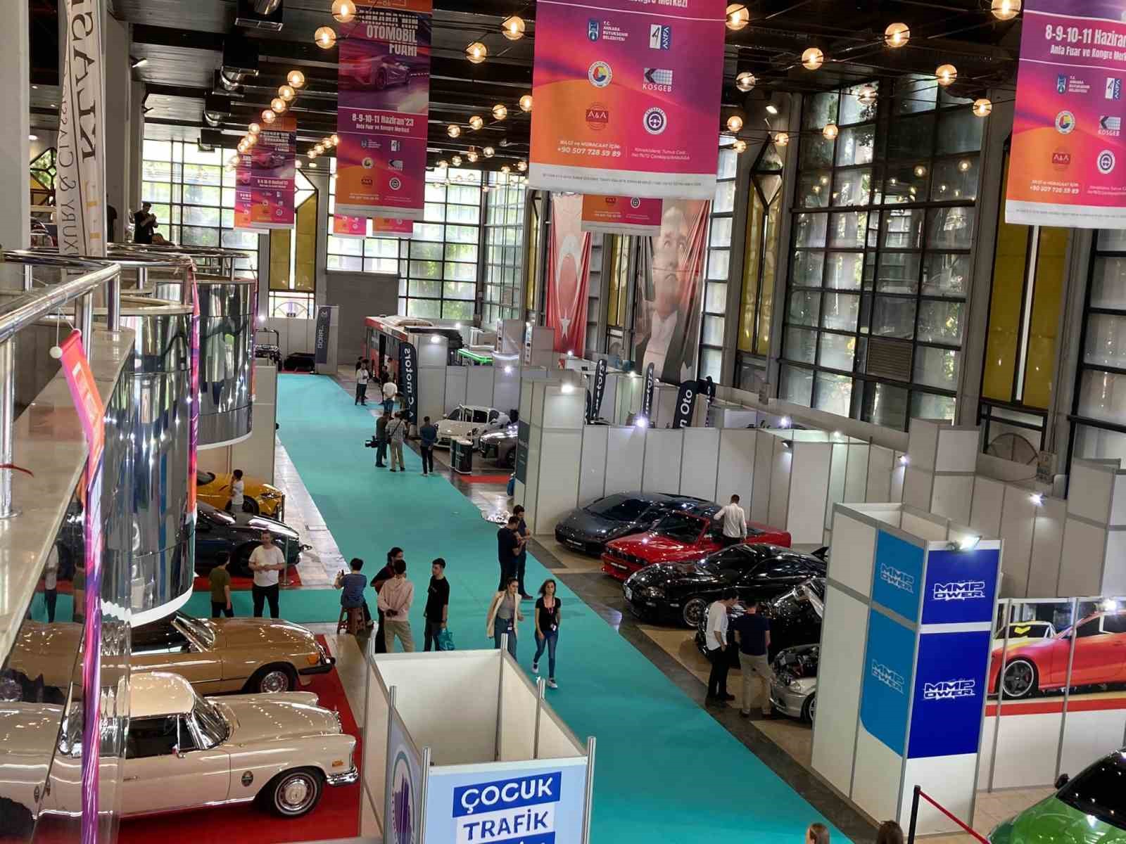 Otomobil tutkunu Başkentliler Autoshow 06’da bir araya geldi