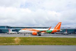 Avrupa’nın en çok tercih edilen hava yolu şirketlerinden EasyJet İstanbul Havalimanı uçuşlarına başladı