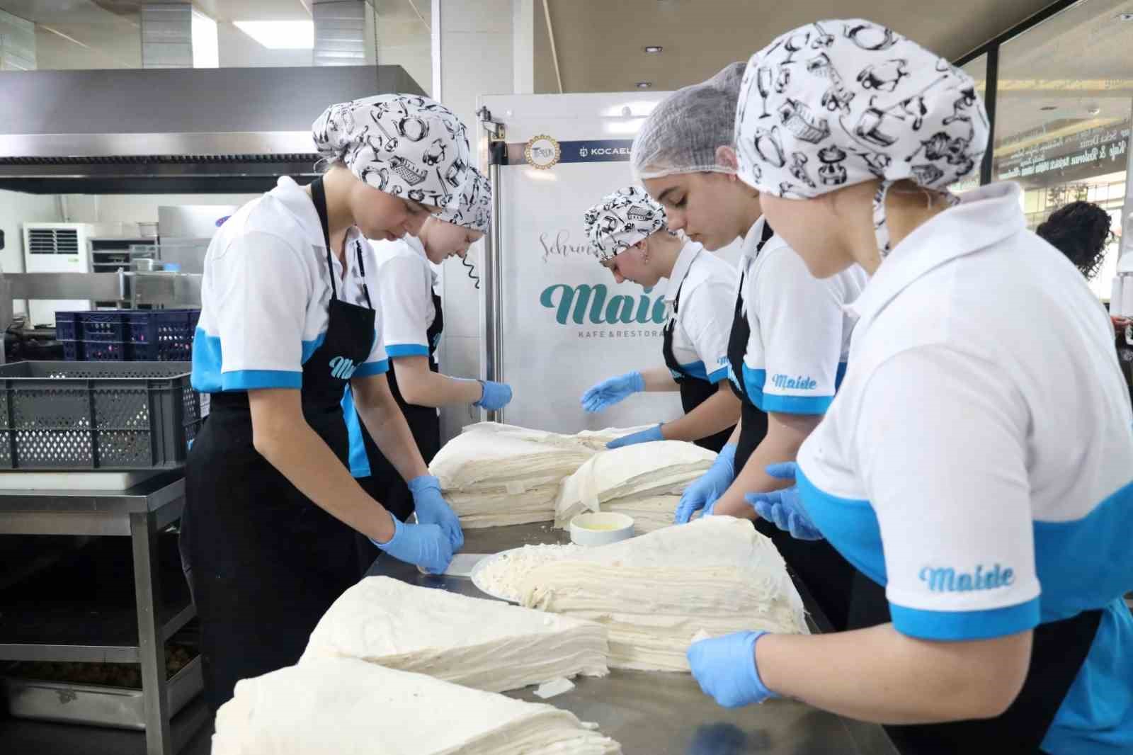 Hollandalı öğrenciler Türk Mutfağının inceliklerini Kocaeli’de öğrendi