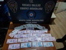 Kocaeli’de kumar oynayanlara baskın