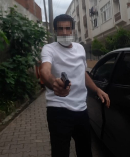 Eşine dehşeti yaşatmıştı, firari şahıs yakalandı