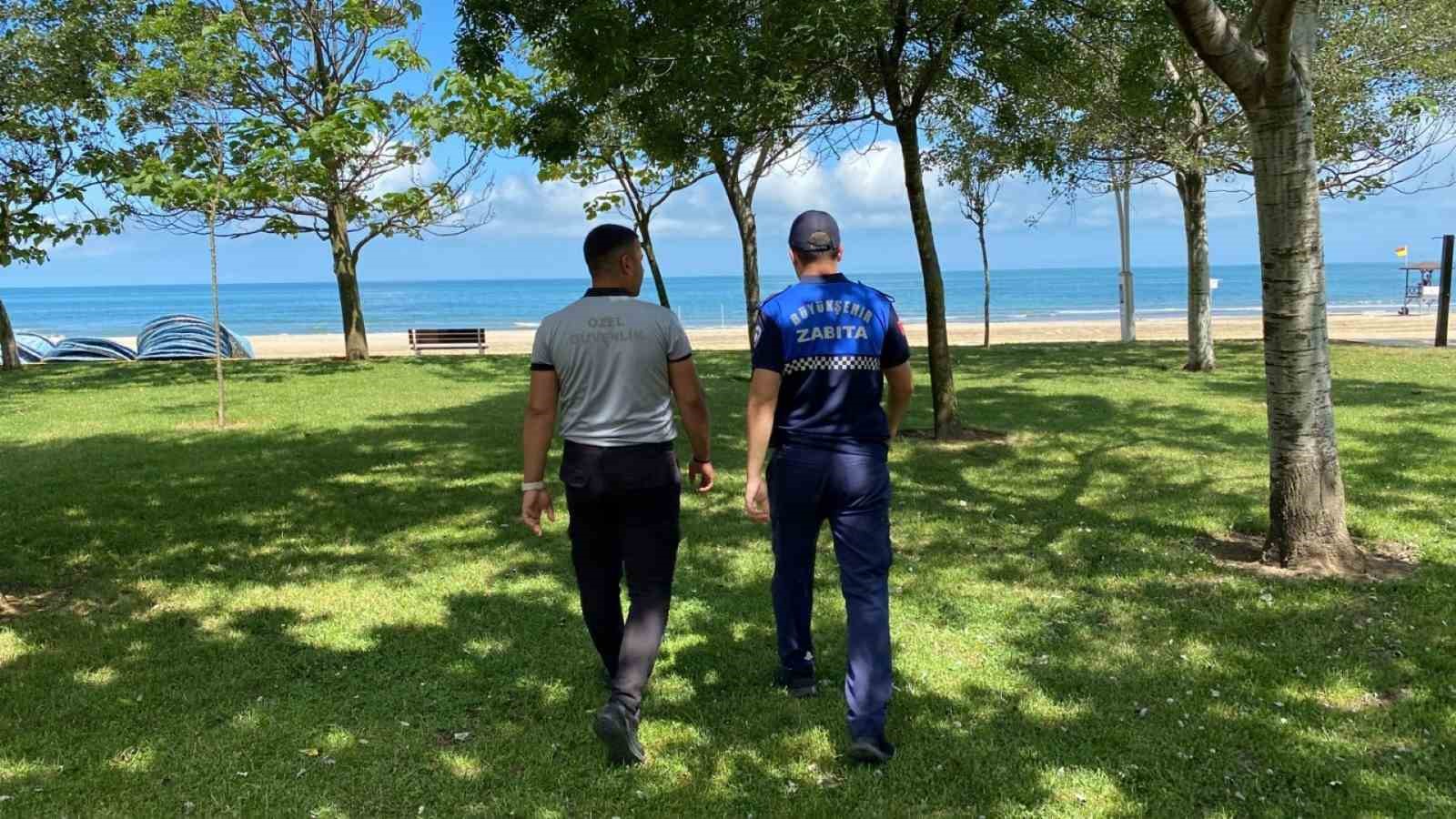 Kocaeli zabıta ekipleri plajlarda görev başında