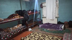 İstanbul’da “şok evlerine” yönelik operasyonda 40 düzensiz göçmen yakalandı