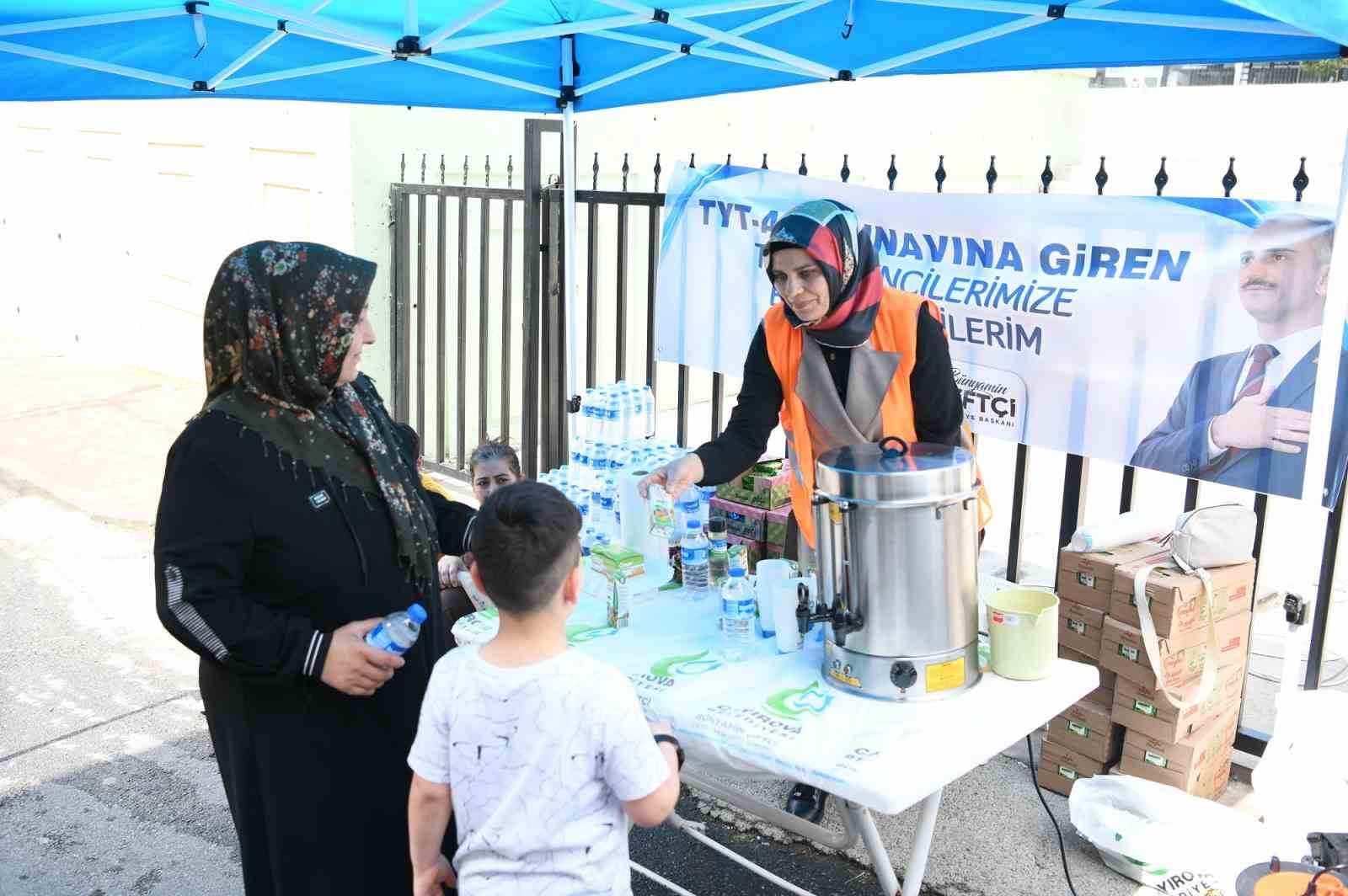 YKS’ye giren öğrenciler yalnız bırakılmadı