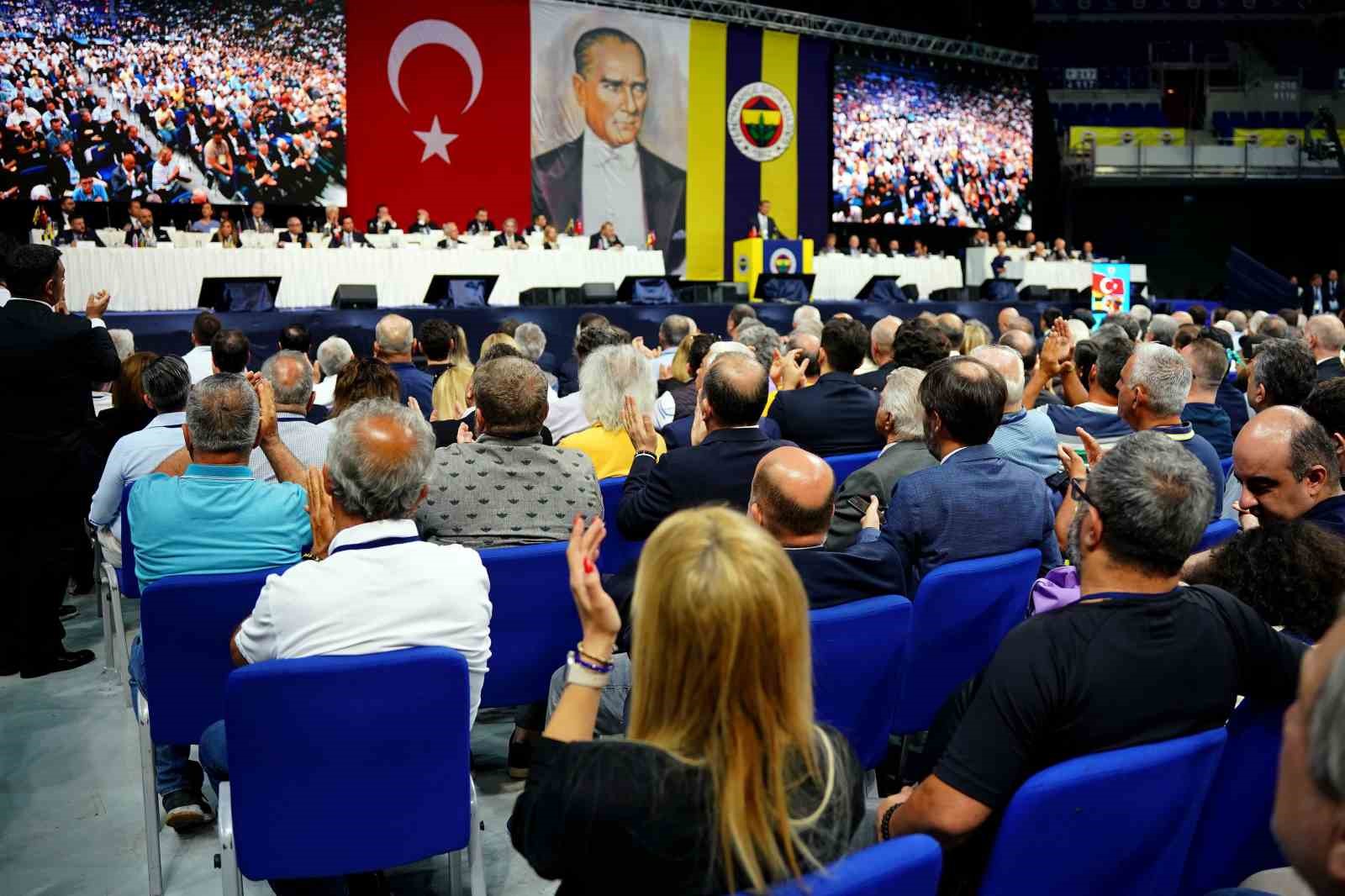 Ali Koç: “Futbolda ne deseniz hakkınız var ama mali konularda bir şey söylemeyin”