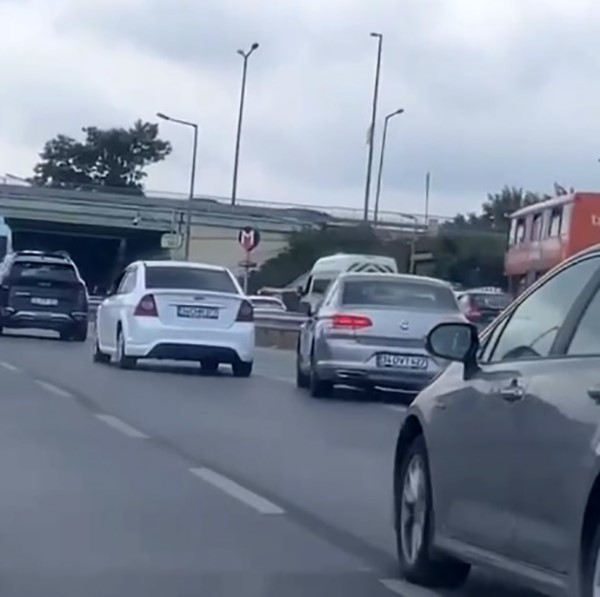 Kartal D-100’de makas terörü kamerada