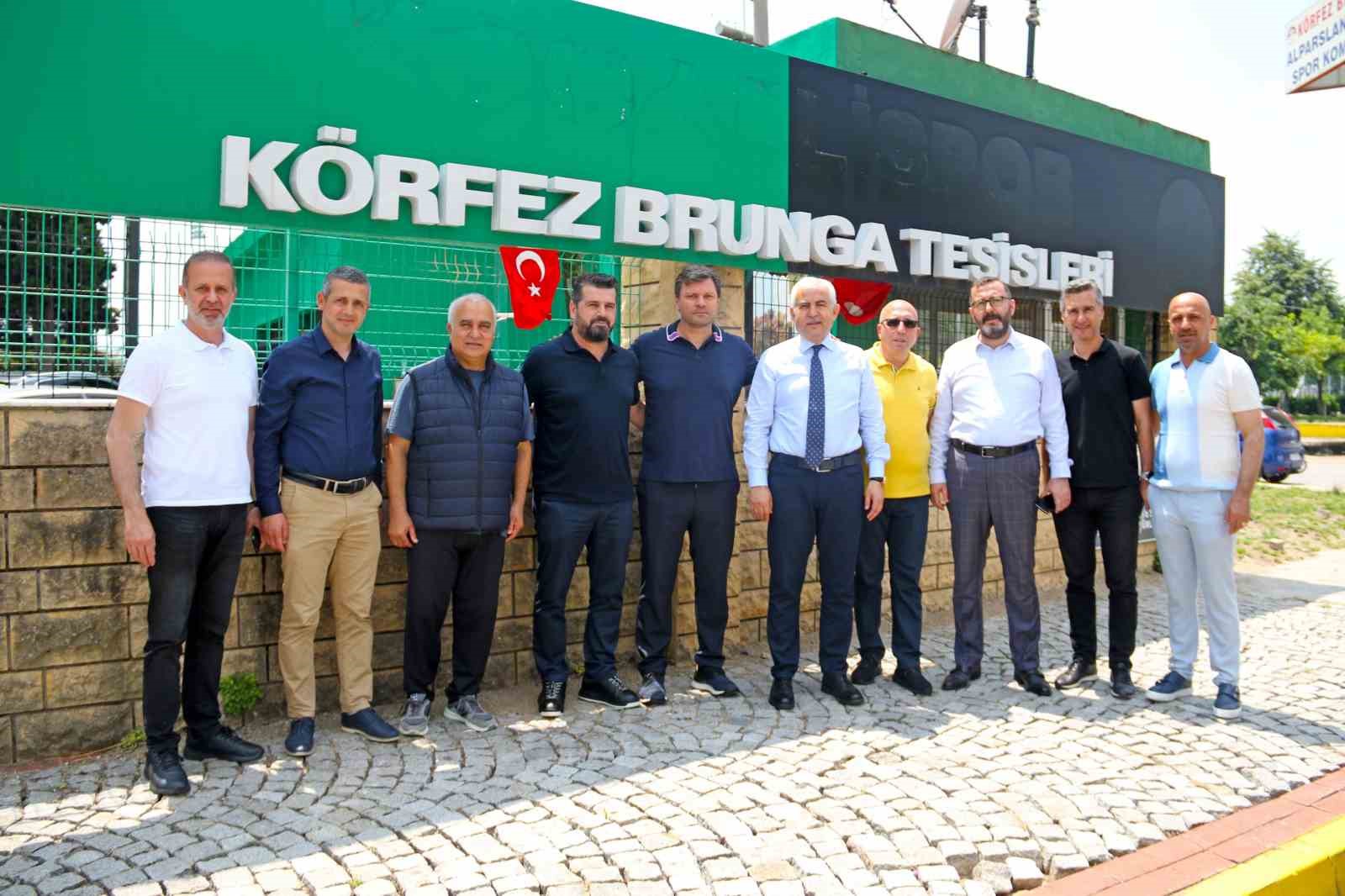 Gündoğdu: “Kocaelispor’u her zaman ve her koşulda destekliyoruz”