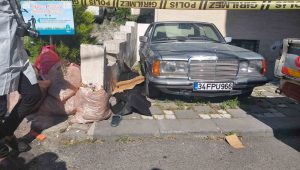 Eyüpsultan’da çatıdan aşağı düşen yabancı uyruklu işçi hayatını kaybetti