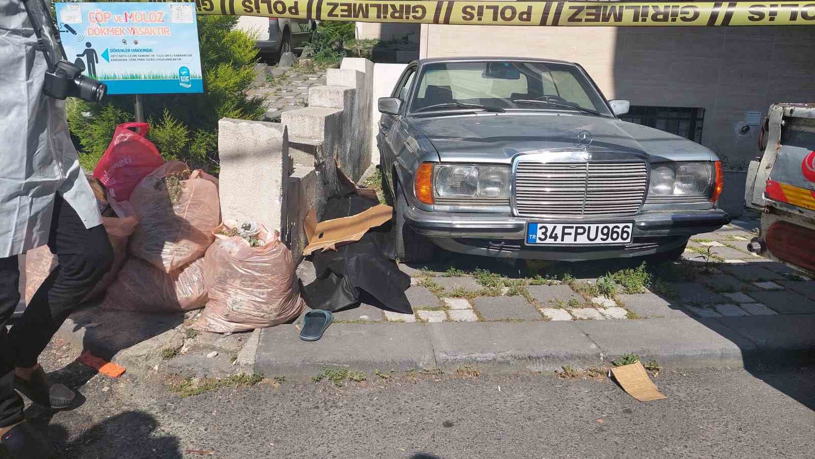 Eyüpsultan’da çatıdan aşağı düşen yabancı uyruklu işçi hayatını kaybetti