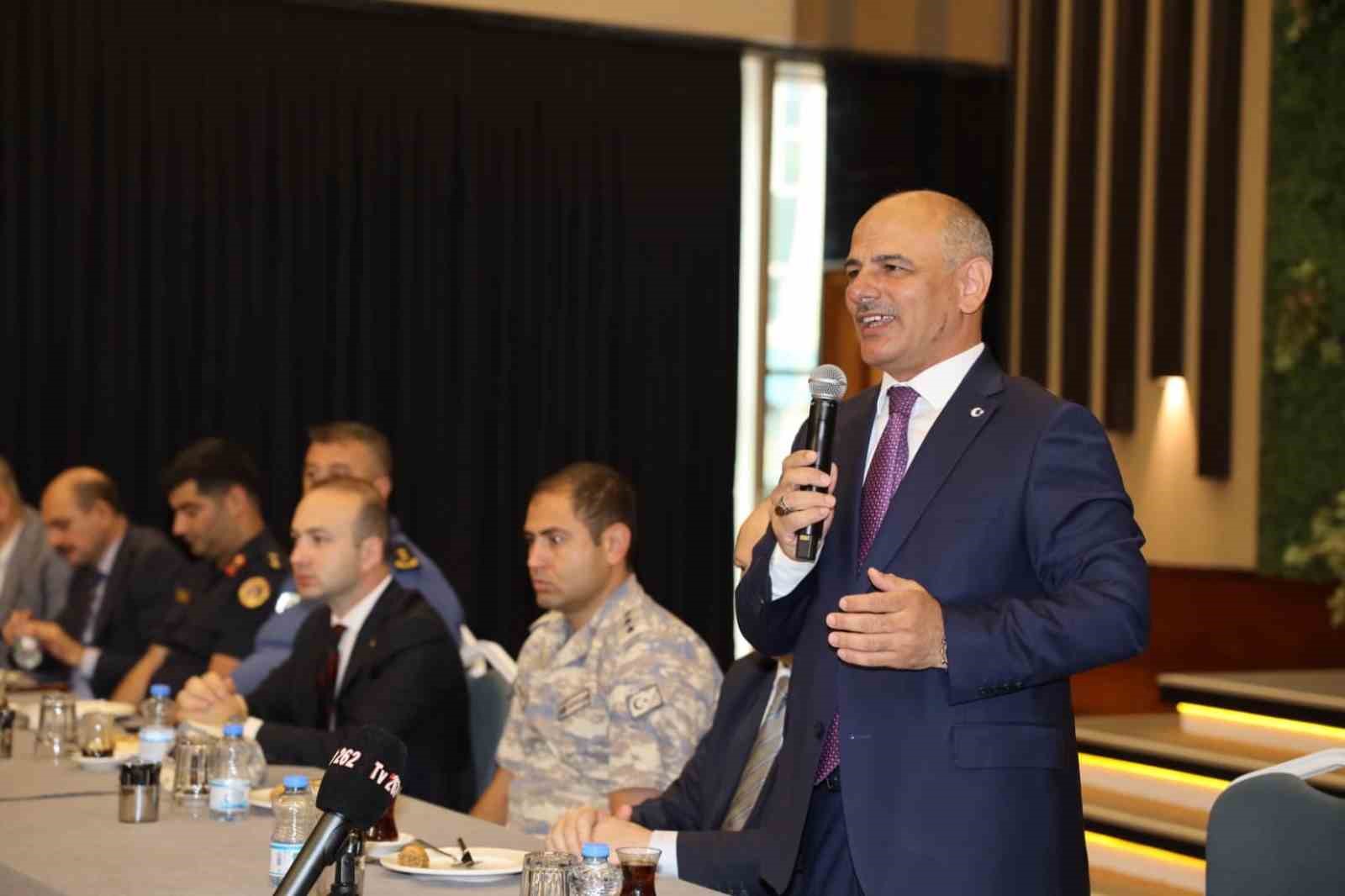 Başkan Söğüt: “Bayramda aradaki mesafeler kapanır, insanlar yakınlaşır”