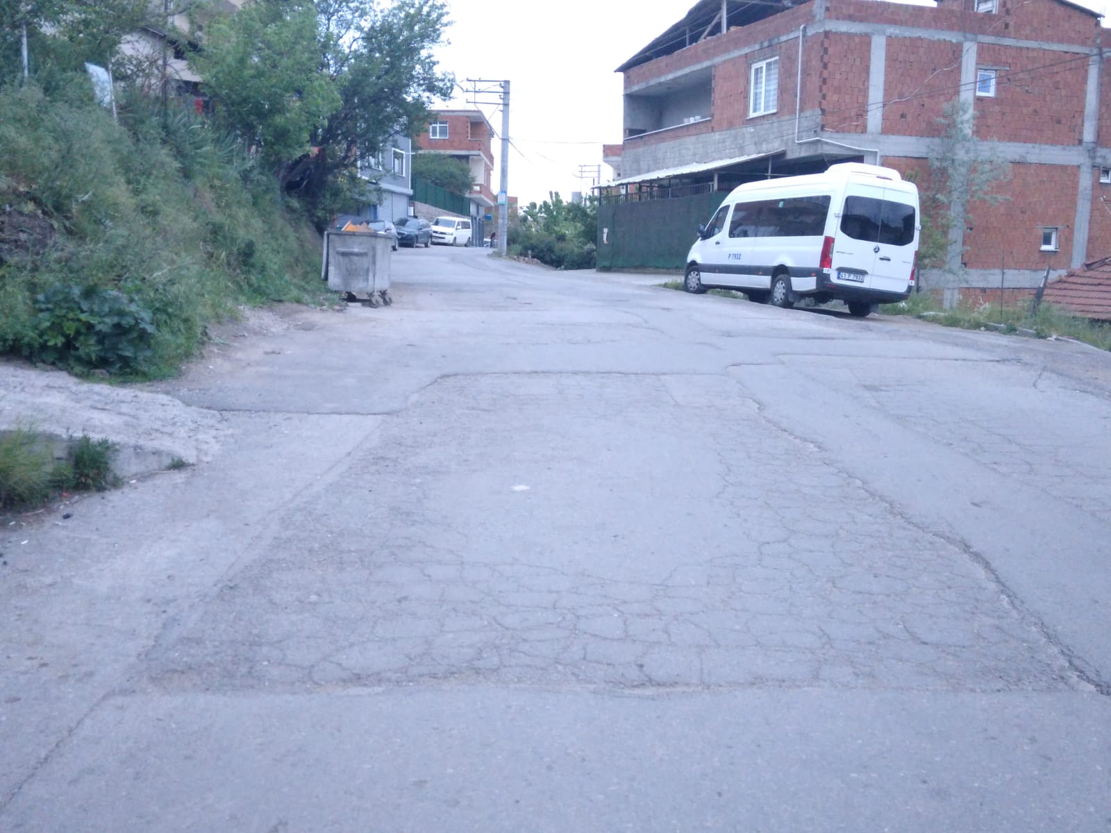 Gündoğan Caddesi'nde yol çilesi Gündoğan Caddesi'nde yol çilesi