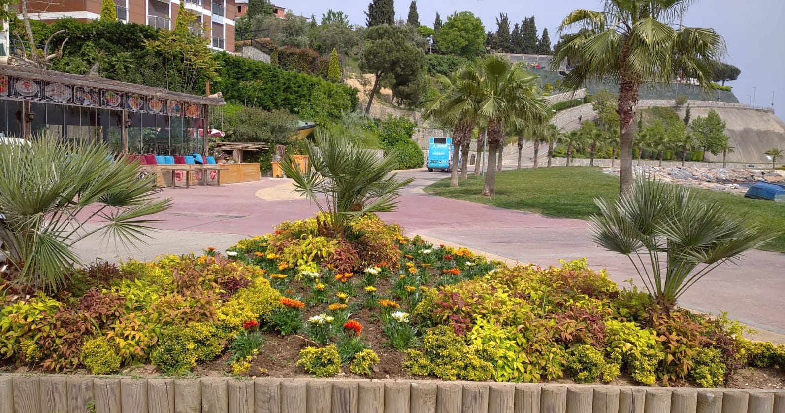 Darıca’da park ve bahçelere yenileme