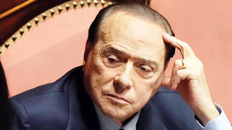 İtalya'nın Eski Başbakanı Berlusconi Hayatını Kaybetti İtalya'nın Eski Başbakanı Berlusconi Hayatını Kaybetti
