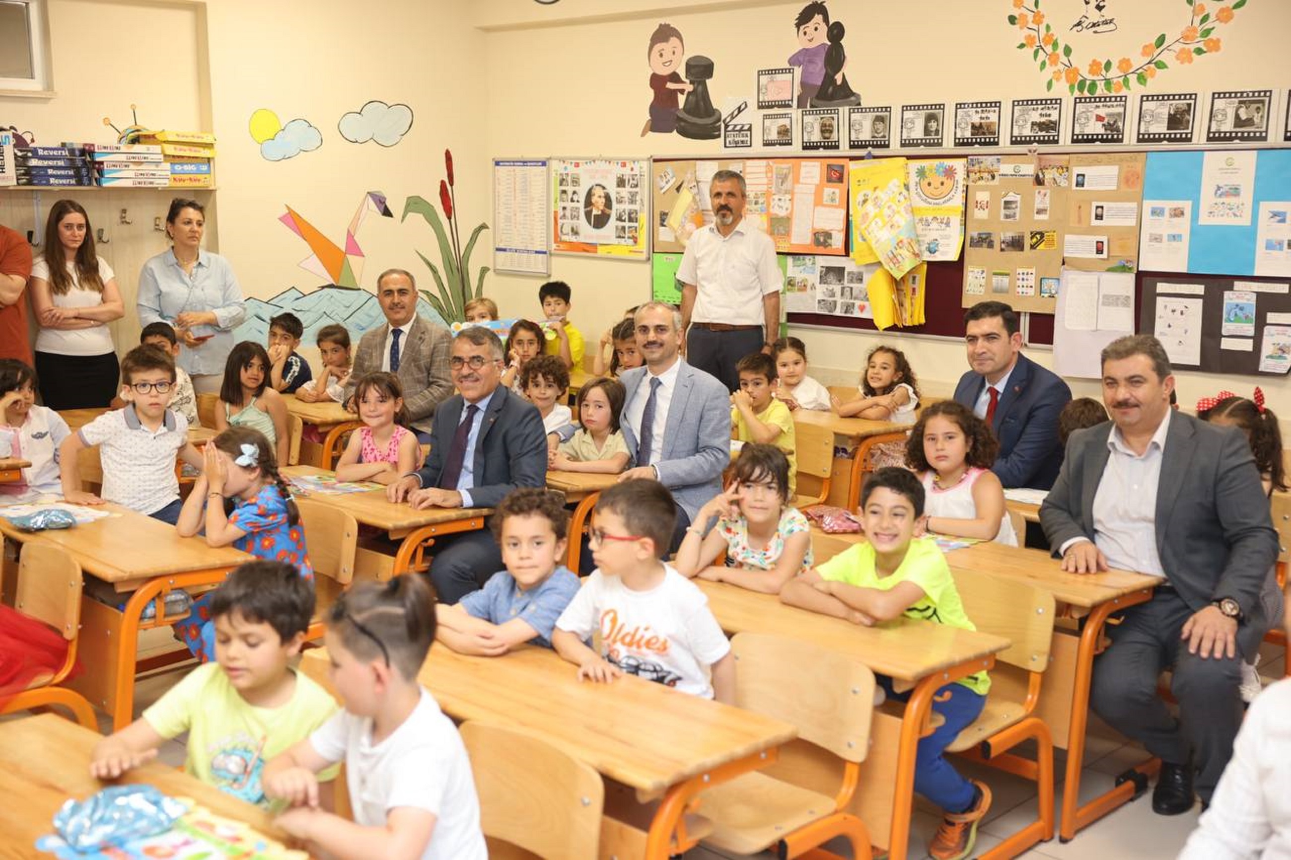 Çiftçi, Karne töreninde öğrencilerle bir araya geldi