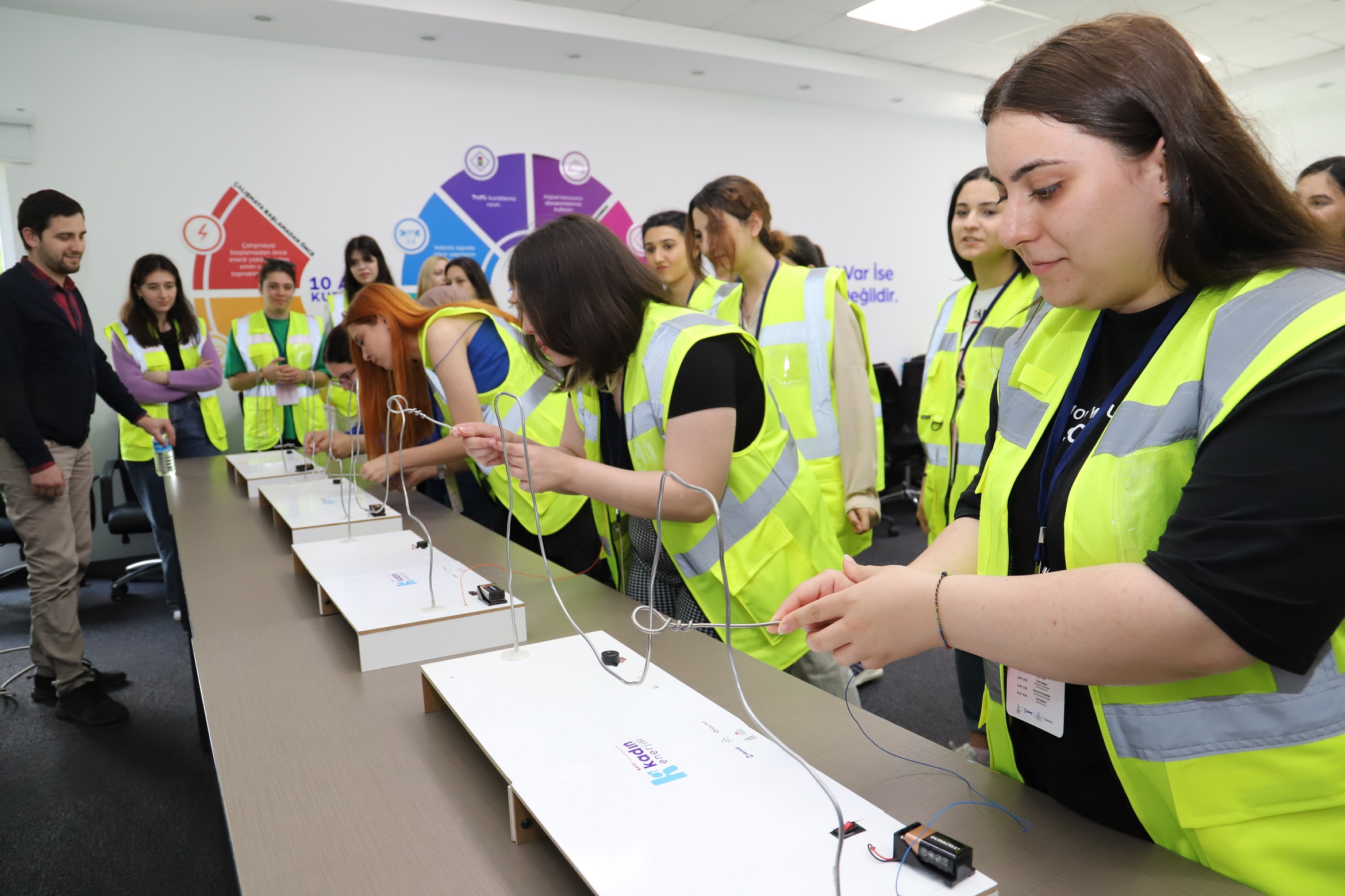 SEDAŞ Kadın Enerjisi ‘Next’ projesi başladı! SEDAŞ Kadın Enerjisi ‘Next’ projesi başladı!