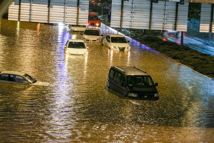 Mansur Yavaş tüm izinleri iptal etti Mansur Yavaş tüm izinleri iptal etti