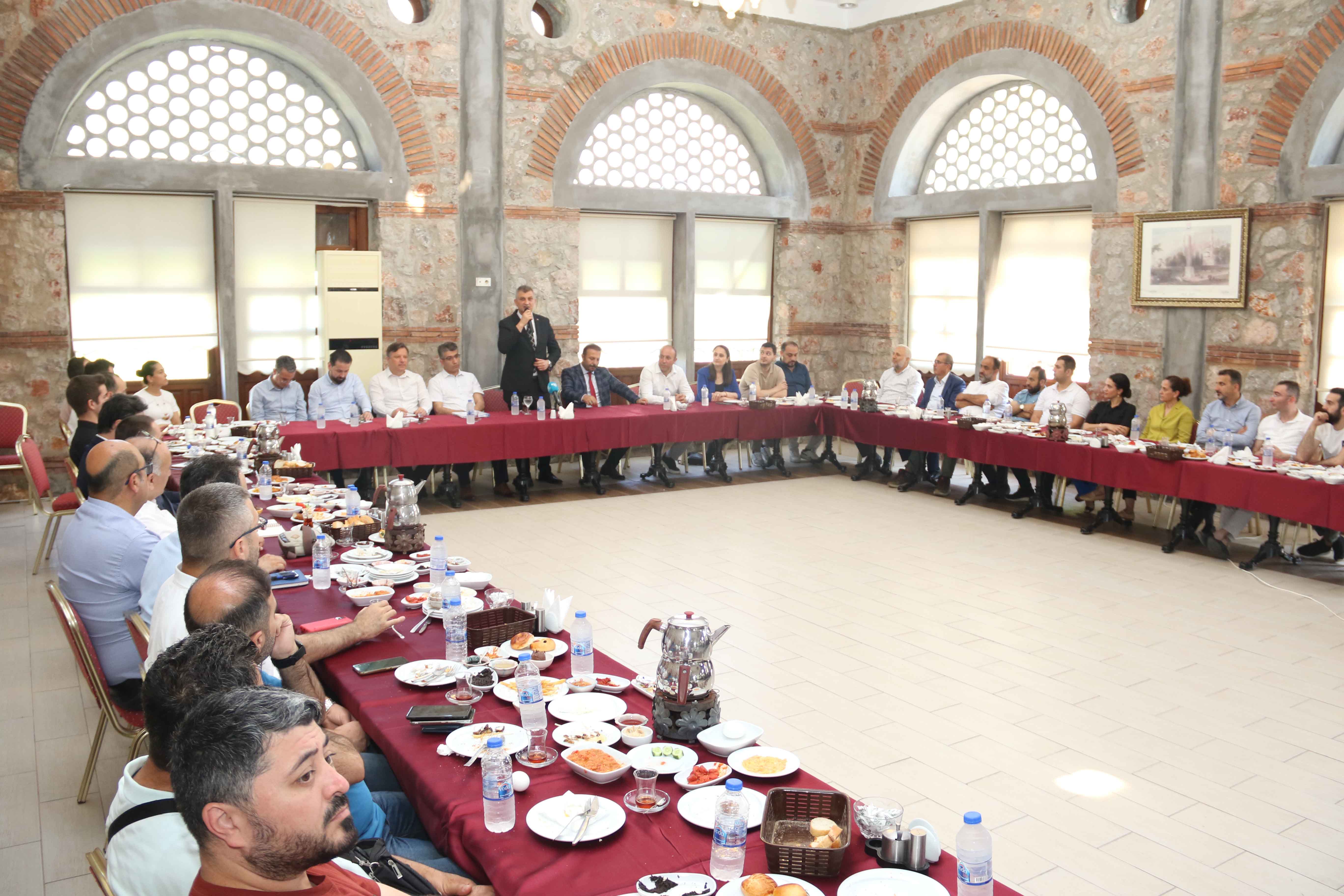 Haziran ayı imar toplantısı Gölcük’te yapıldı Haziran ayı imar toplantısı Gölcük’te yapıldı