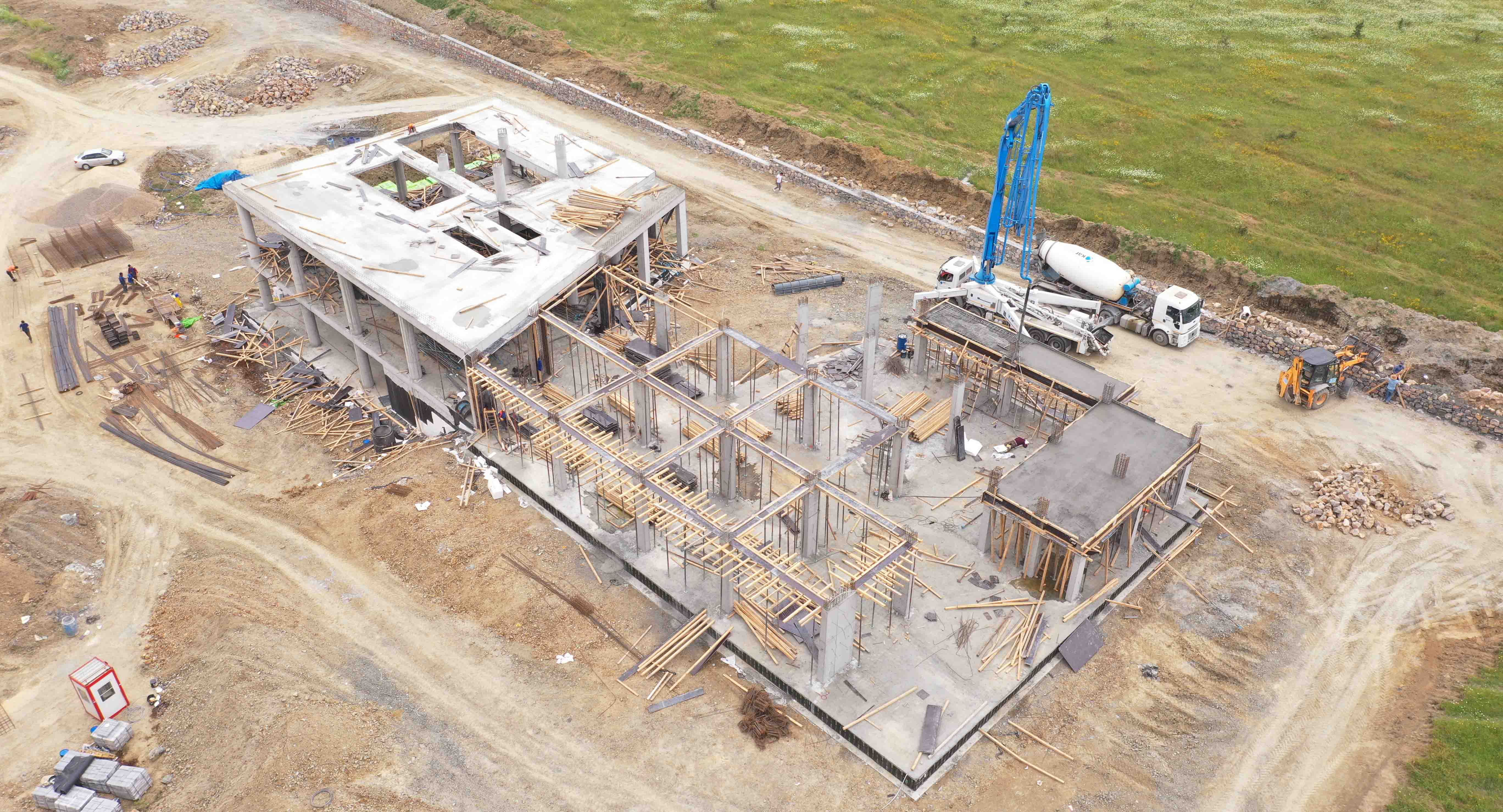 Çayırova Millet Bahçesi çalışmaları devam ediyor Çayırova Millet Bahçesi çalışmaları devam ediyor