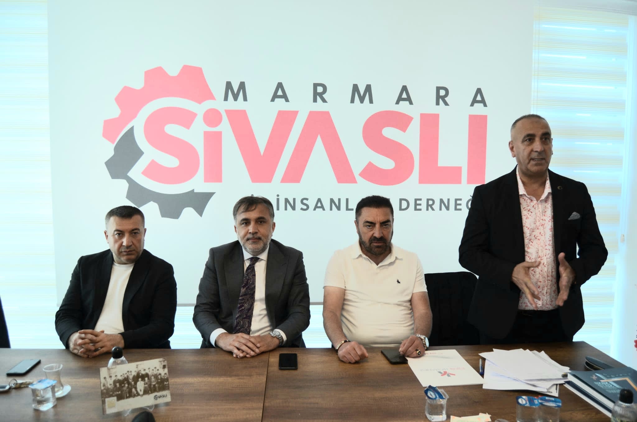 SUNGUR, GÜVEN TAZELEDİ