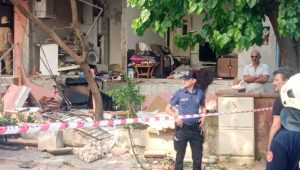 Çekmeköy’de bir binada doğalgaz patlaması: 1 yaralı