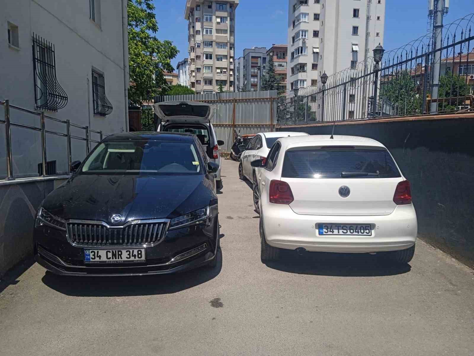 Kadıköy’de trafiği tehlikeye düşüren sürücülere ceza