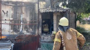 Sancaktepe’de işyeri yangını: Vatandaşlar kendi imkanıyla binayı boşalttı