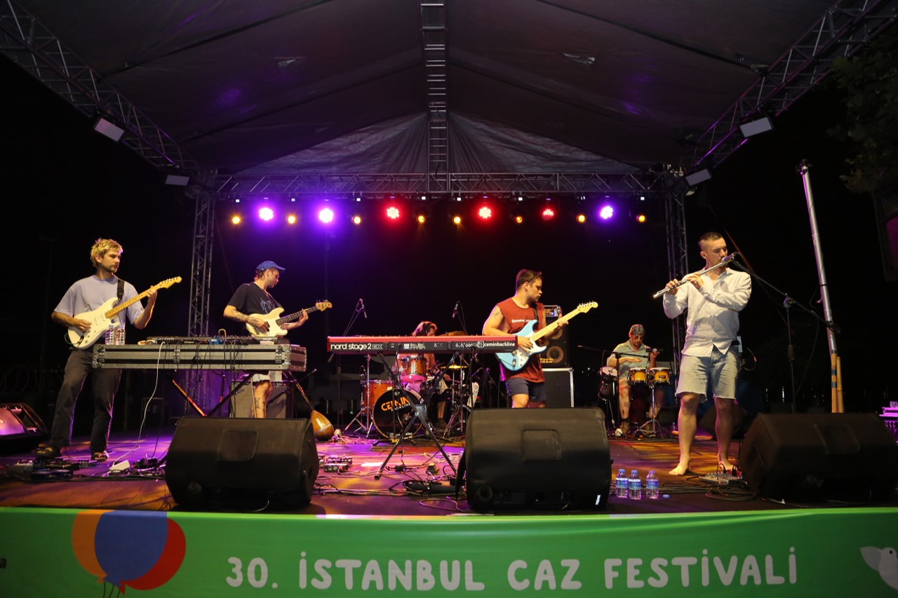 Caz Küçükçekmece’de
