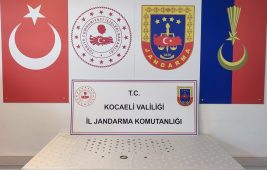 Gebze’de durdurulan araçtan 77 tarihi eser çıktı